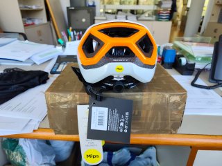 Casco nuevo original Scott Céntric equipo DSM 2024