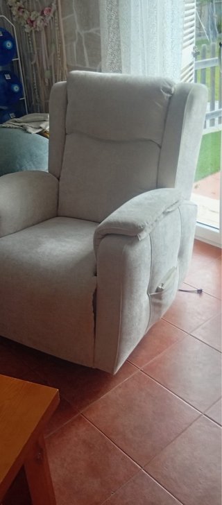 Sofá reclinable eléctrico beige