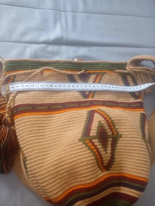 Bolso Wayuu artesanal multicolor