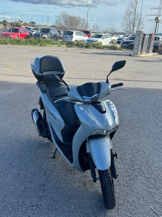 Honda SH 125 ABS con Baúl