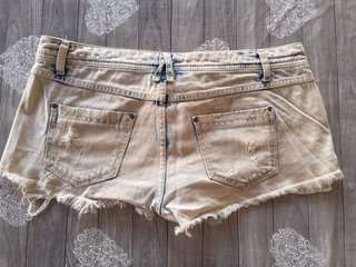Shorts vaqueros Stradivarius desgastados