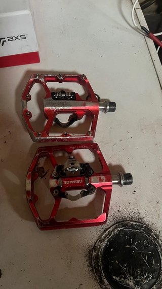 Pedales Calas SPD Rojos