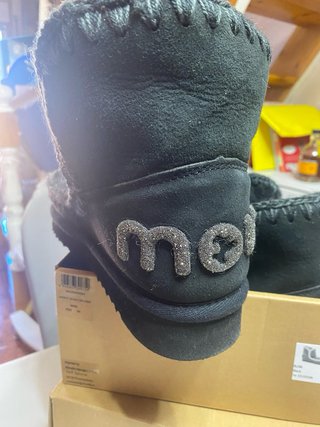Botas Mou Eskimo Negra Talla 40 nuevas con caja