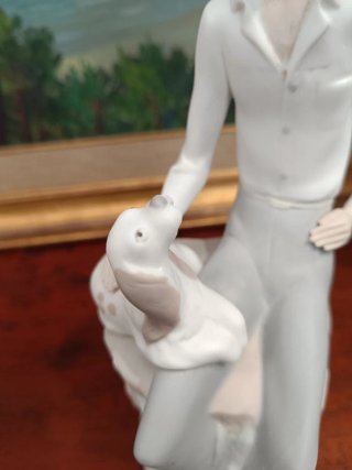 Figura Nao Joven con Perro