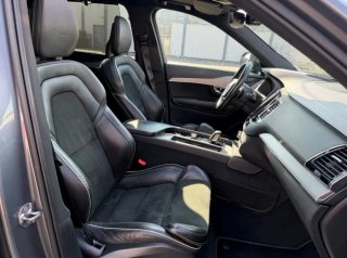 VOLVO XC90 B5 R-DESING
