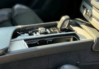 VOLVO XC90 B5 R-DESING