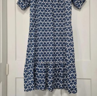 Vestido de verano estampado azul y blanco nuevo