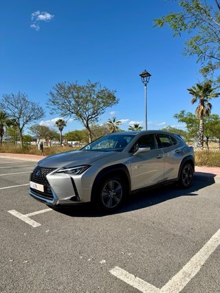 Lexus UX 2020
