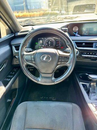 Lexus UX 2020