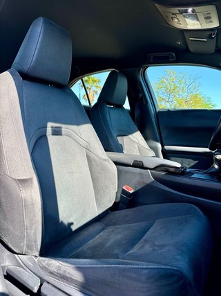Lexus UX 2020