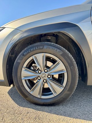 Lexus UX 2020