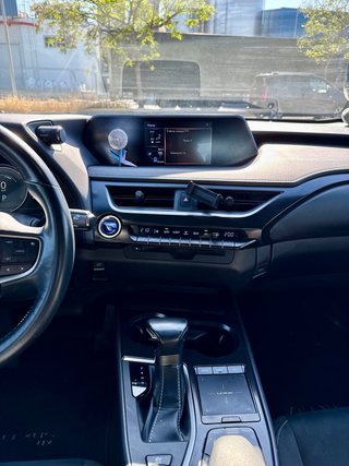 Lexus UX 2020