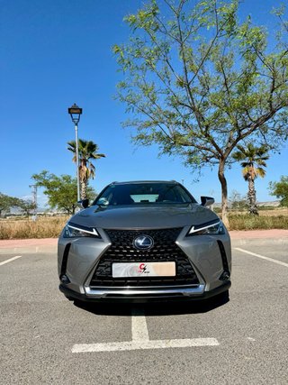 Lexus UX 2020