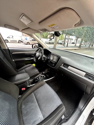 Mitsubishi Outlander 200 MPI Motion CVT 2WD 5 Plazas