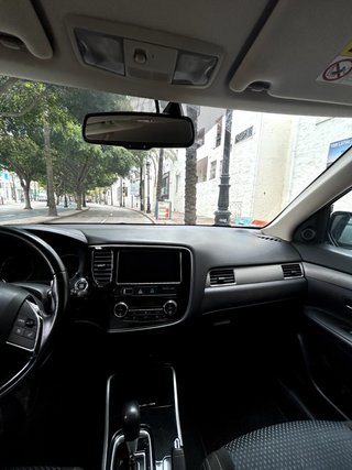 Mitsubishi Outlander 200 MPI Motion CVT 2WD 5 Plazas