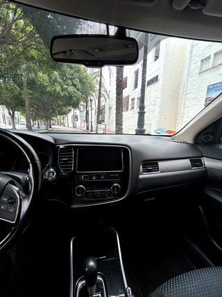Mitsubishi Outlander 200 MPI Motion CVT 2WD 5 Plazas