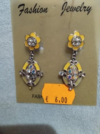 Pendientes vintage flor amarillo