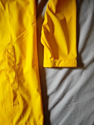 Impermeable amarillo talla S