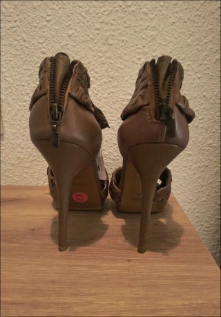 Sandalias de tacón Zara