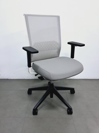 Sedia ACTIU STAY ergonomica in rete pro