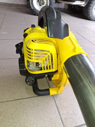 Sopladora de Hojas Powerplus 4-Stroke