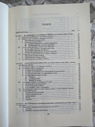 Lecciones de derecho turístico