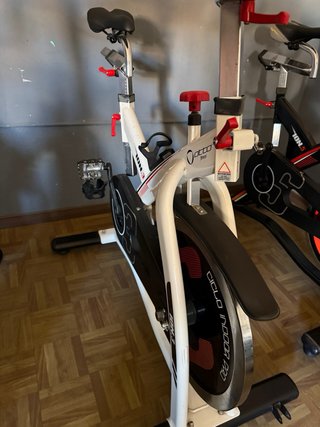 Bicicleta Spinning ION 3, 5, 7