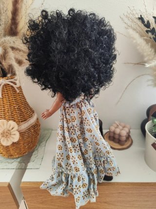 Muñeca Kika con espectacular melena