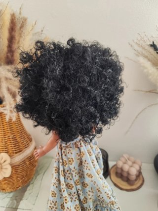 Muñeca Kika con espectacular melena