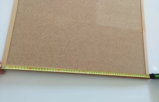 Tablero de corcho 90x60cm + chinchetas