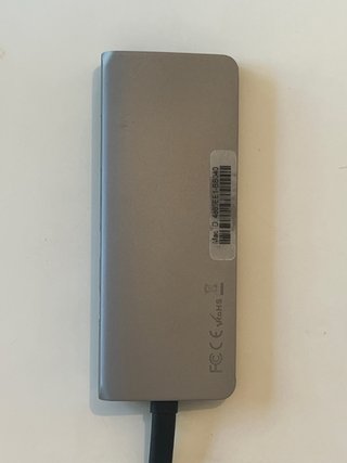 Adaptador hub Satechi doble HDMI aluminio MacBook
