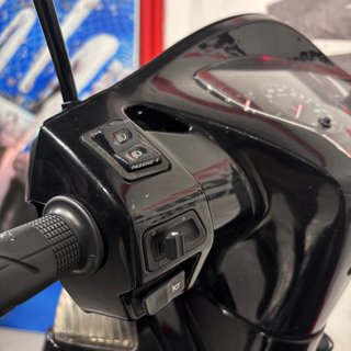 HONDA SCOOPY SH300i ABS