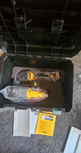 DEWALT KIT 18V: Taladro Percutor sin escobillas