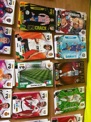 Lote 370 cromos Adrenalyn 25/26