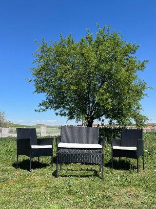 En oferta conjunto jardín nuevo exterior