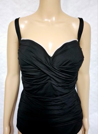 Costume intero nero drappeggiato