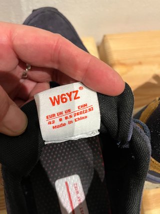 W6YZ 42  Scarpe W6YZ (WIZZ) blu inserti gialli