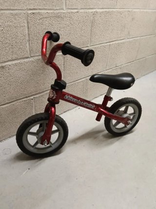 Bicicleta correpasillos roja Chicco