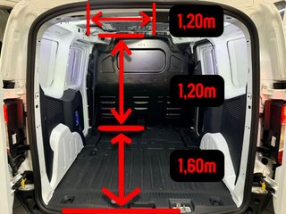 Furgon pequeño Ford Transit Courier 2024