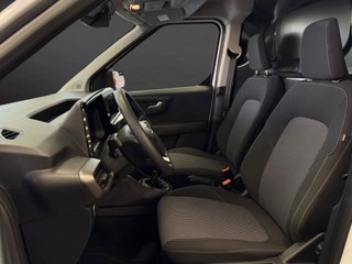 Furgon pequeño Ford Transit Courier 2024