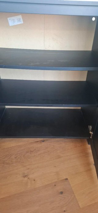 Mueble de madera negro.precio negociable