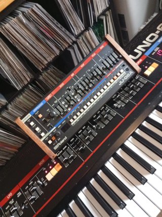 Roland JU-06A Boutique