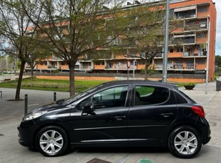 Peugeot 207 2006