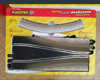 Scalextric Monza y curva superdeslizante Chicane.