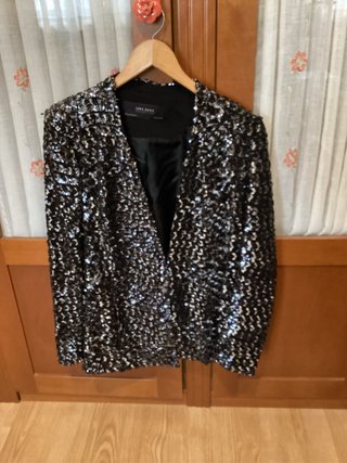Chaqueta Zara Lentejuelas Negra y Plateada