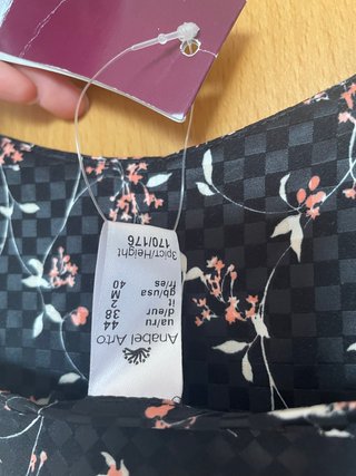 Camisón floral con encaje