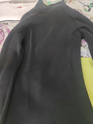Jersey DKNY Negro