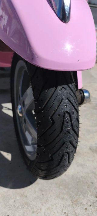 Vespa LX 50 2T Rosa