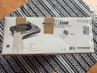 Tocadiscos Numark TT USB Plata