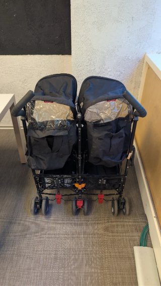 Carrito Maclaren Doble Negro